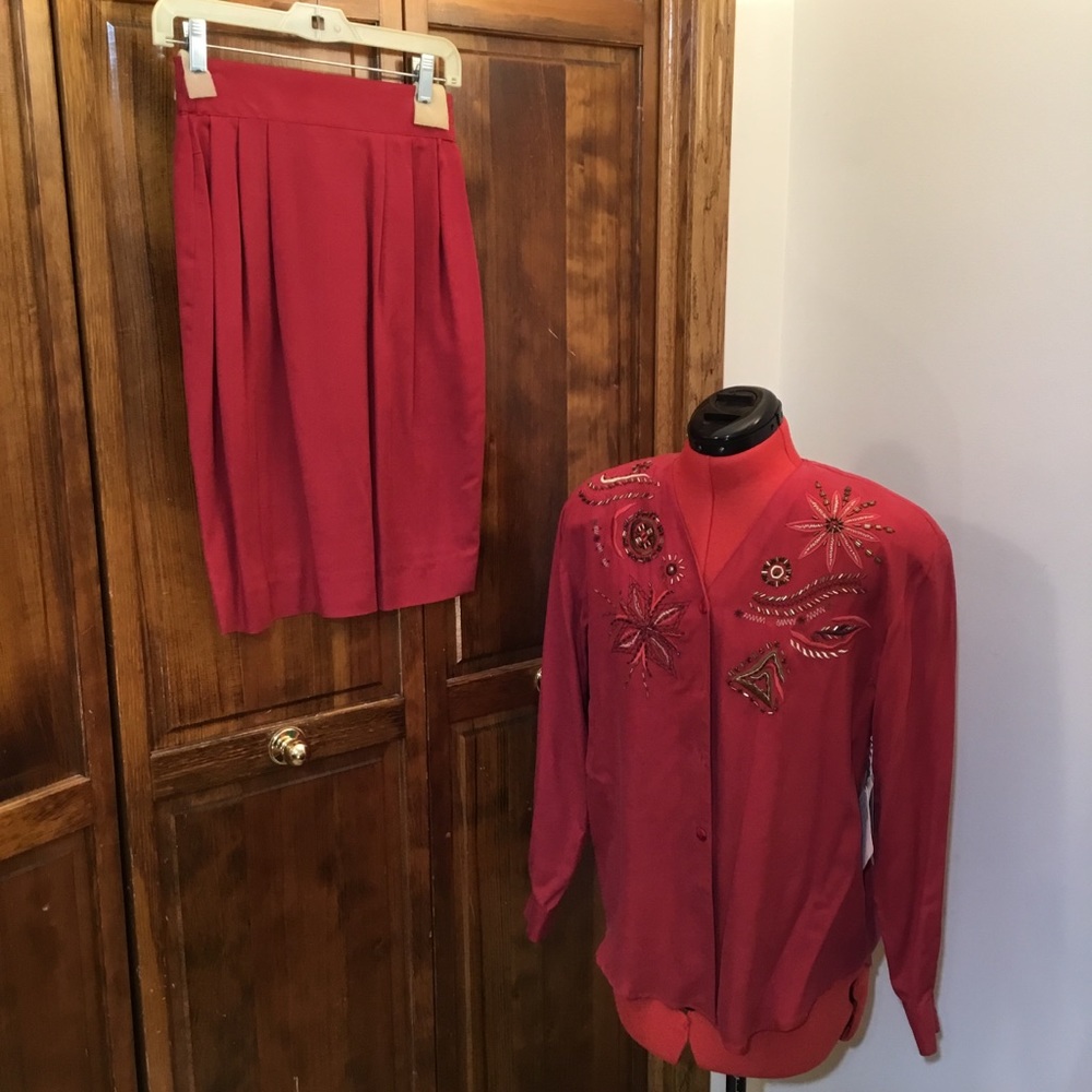 Woman's skirt set, SILK, embroidery and bead enhancements,